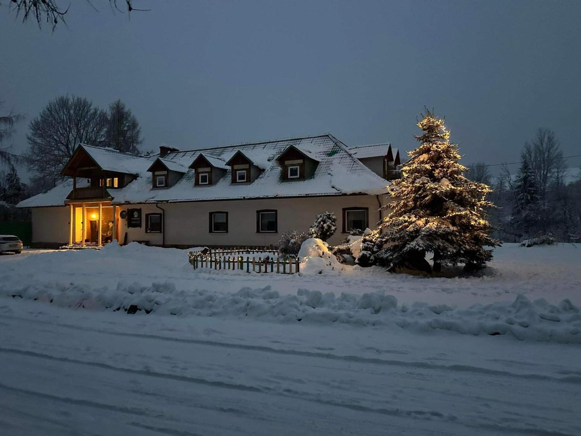 Hotel Latarnia Wagabundy Bieszczady Wola Michowa Esterno foto
